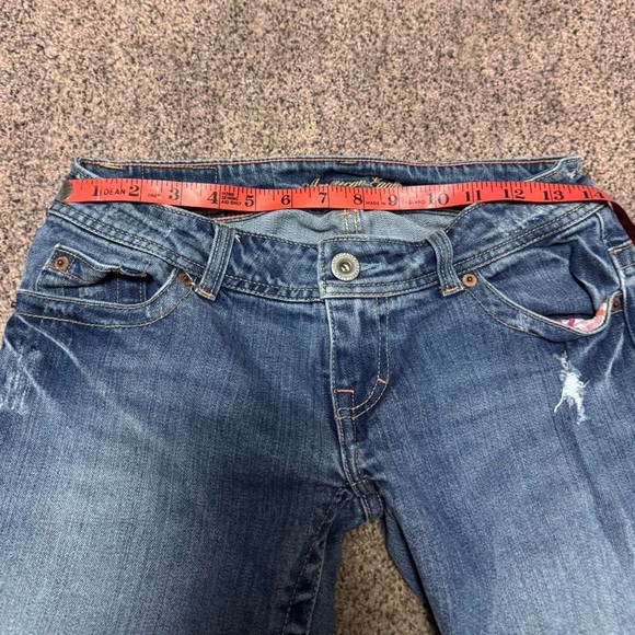 American Eagle LOW RISE Vintage Y2K Denim Shorts - Picture 5 of 8